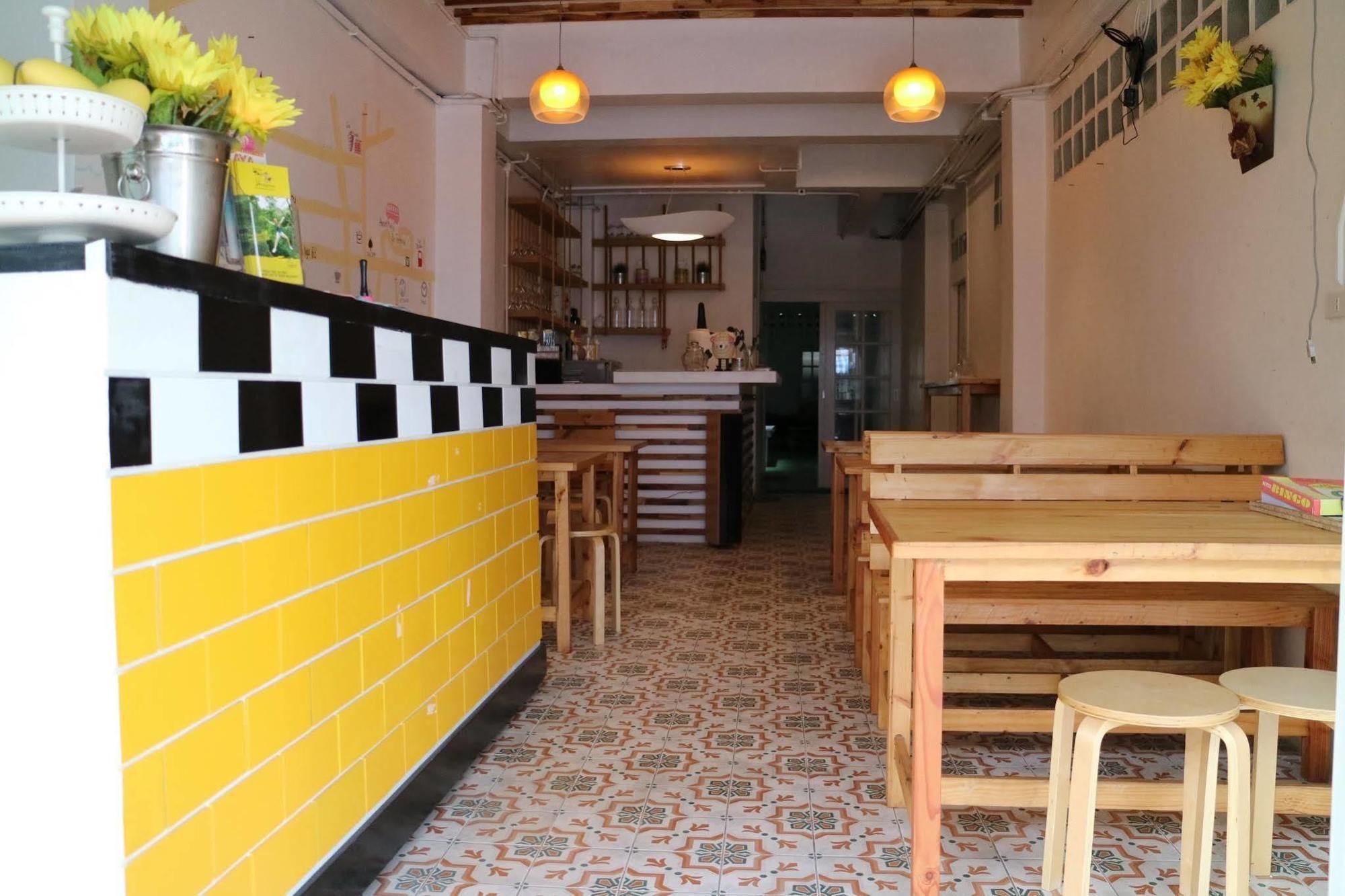 Phuket Best Stay Hostel מראה חיצוני תמונה