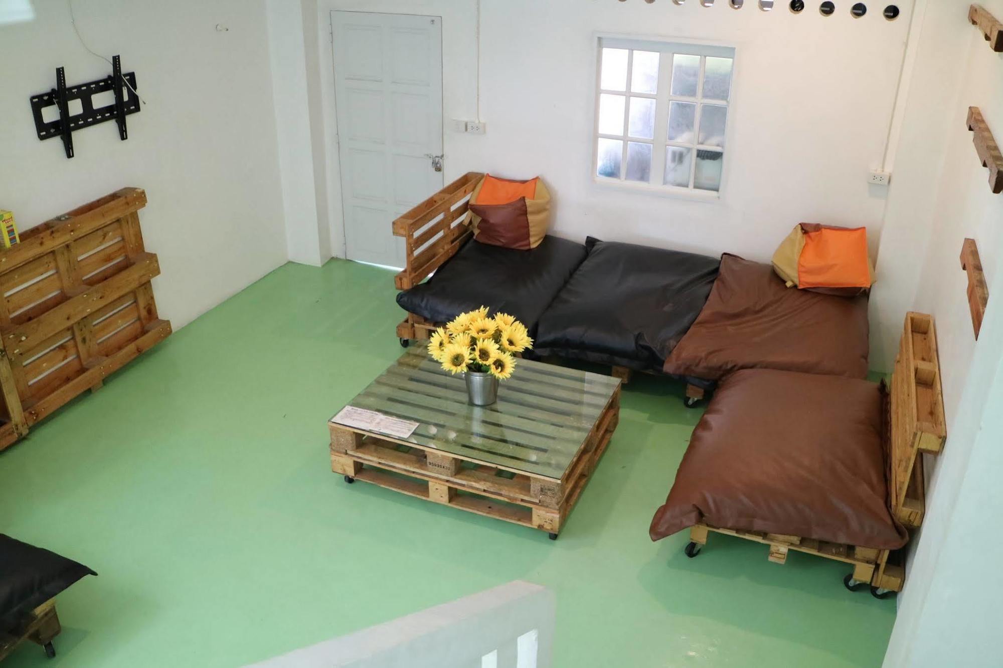 Phuket Best Stay Hostel מראה חיצוני תמונה
